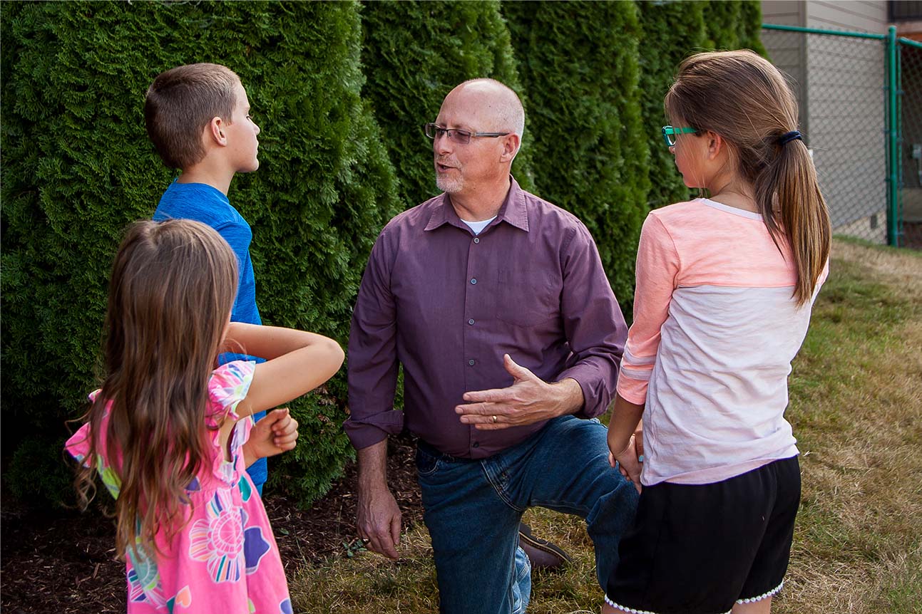 Ron Noble with grandkids